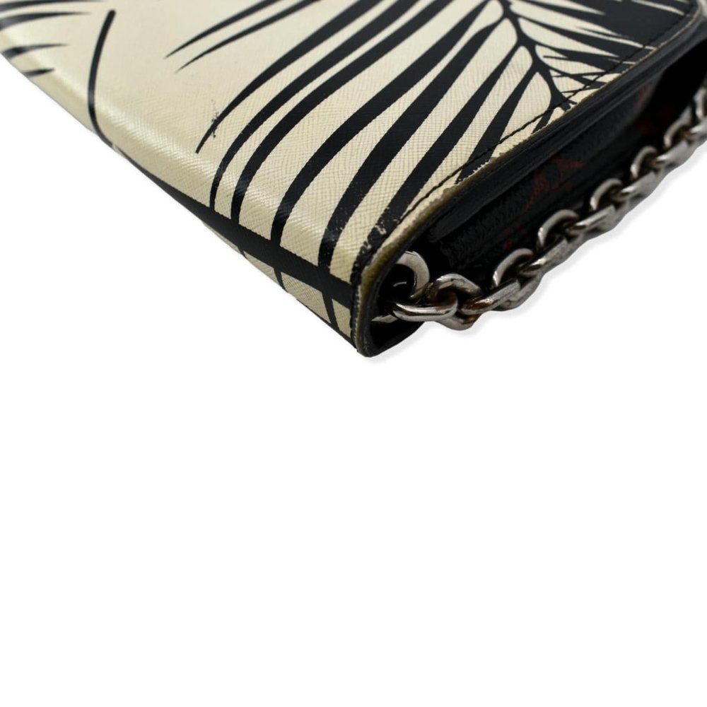 LOUIS VUITTON Monogram Palm Twist Chain Wallet White - Picture 5 of 13